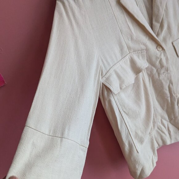 Eve Gravel Cropped Button-Up Shirt - Picture 4 of 5